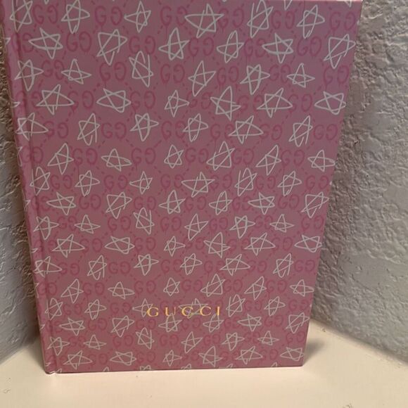 Gucci GG Monogram Logo Blank Journal Notebook Pink Star Print Sketchbook New - Picture 1 of 9